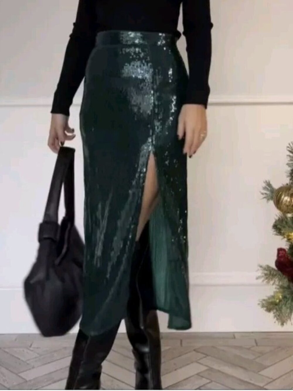 H&M green sequin skirt size 4